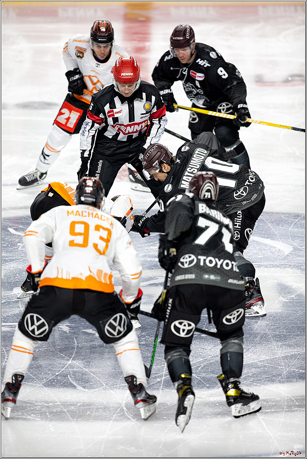 PENNY DEL;  Koelner Haie - Wolfsburg Grizzlys; Koeln, 17.03.2021
